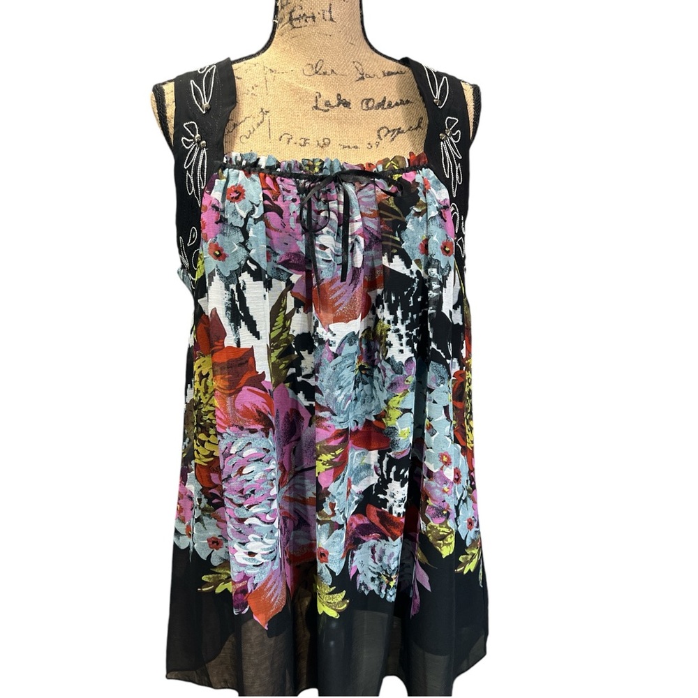 Jaipur EC colorful floral print on black top. Size XLarge
